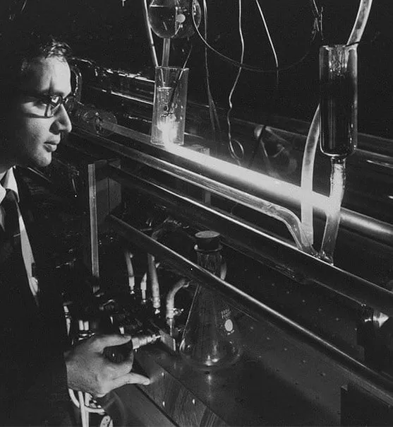 laserstoria1mobile Die Geschichte des Lasers: Von Einstein bis Gordon Gould