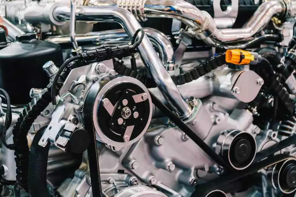 truck-engine-motor-components-in-car-service-inspe-84W6SYK-1024x683-1 Startseite