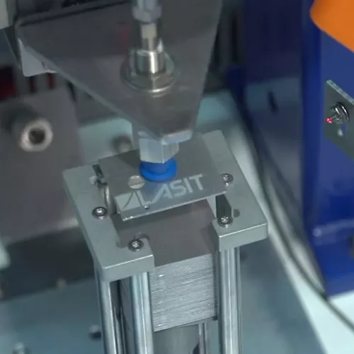 TARGHETTE Präzise Lasergravur | Kleine Abmessungen für große Produktionen